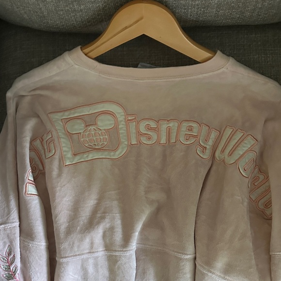Walt Disney World Velour Embroidered Flower Spirit Jersey 🌼 🪴 ☀️ - Picture 7 of 9